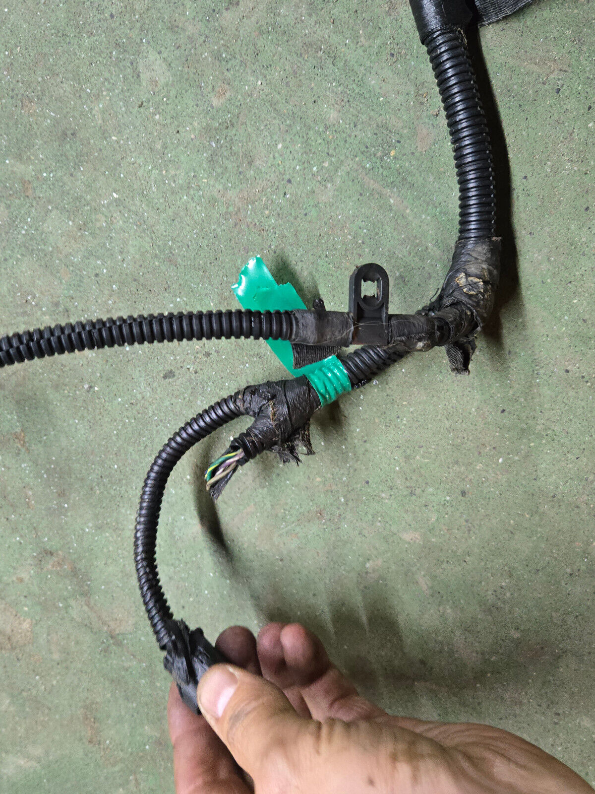 3963705 3964635 CUMMINS ENGINE HANESSES