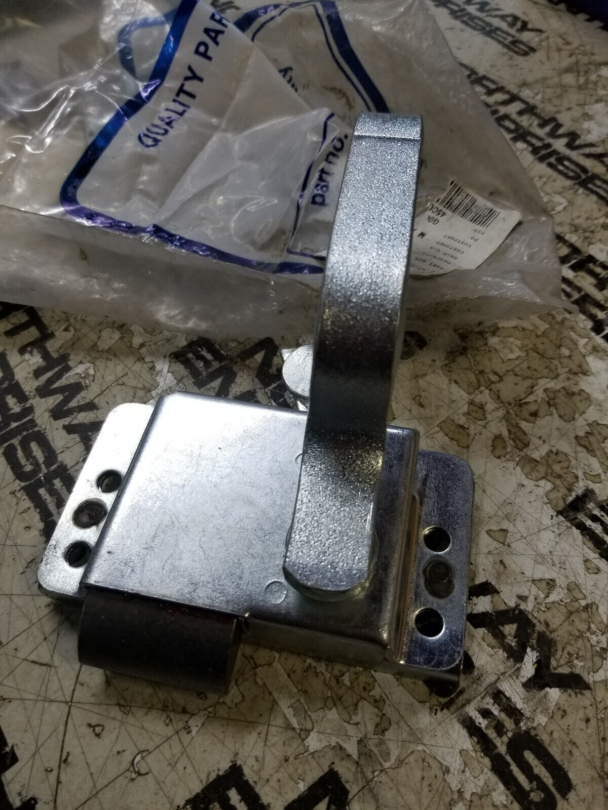 OEM CATERPILLAR 6G-5369 DOOR LATCH 6G5369 GRADER 12G 140G 130G 120G 14G 16G