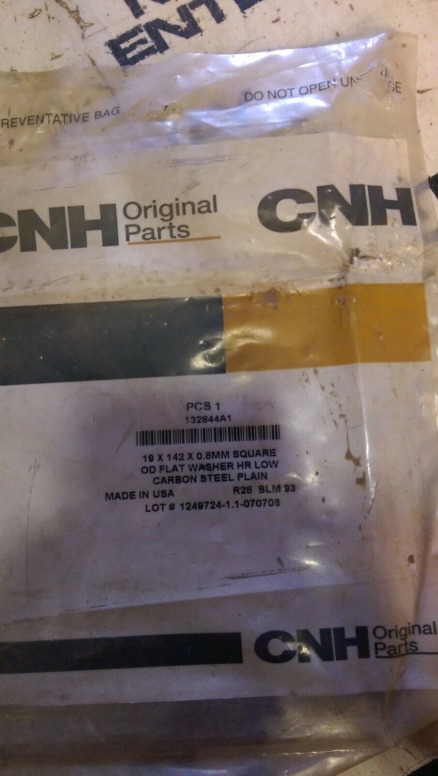 132844A1 CASE CNH CAB WASHER