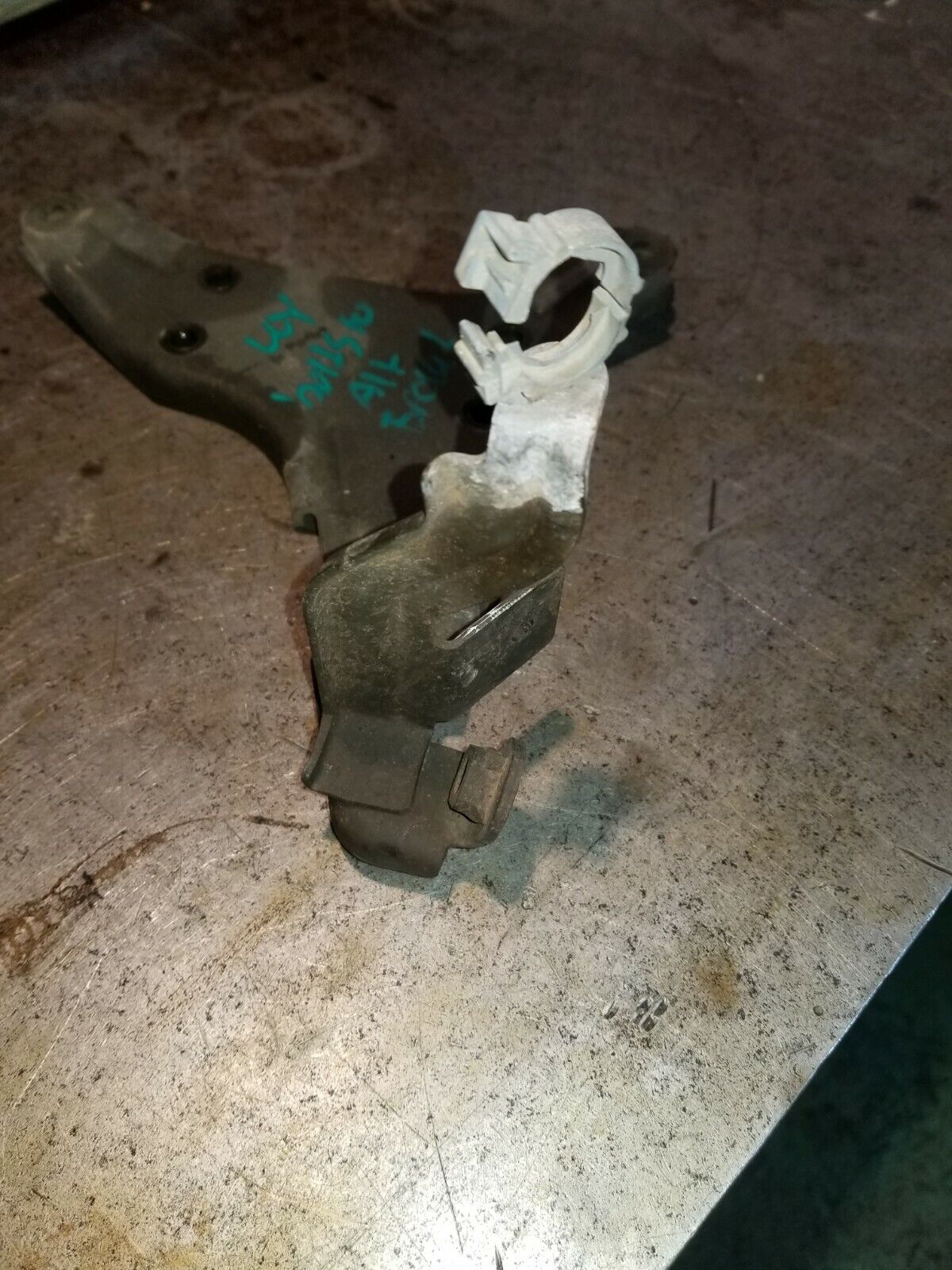 2004.5-2006 Chevy GMC 6.6 LLY Duramax Alternator Accessory Bracket