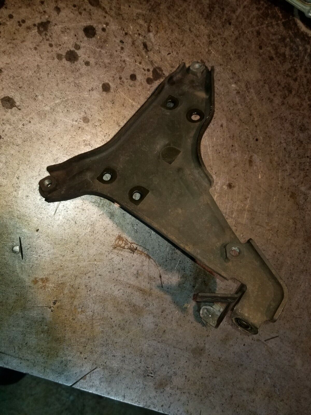 2004.5-2006 Chevy GMC 6.6 LLY Duramax Alternator Accessory Bracket
