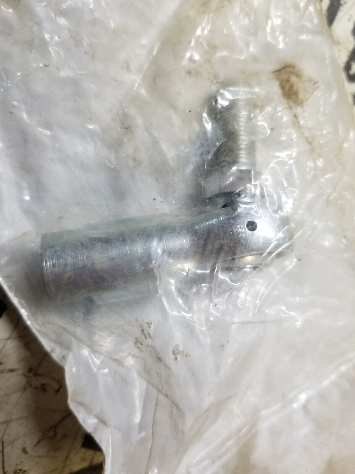 PACCAR 16813AA ROD END