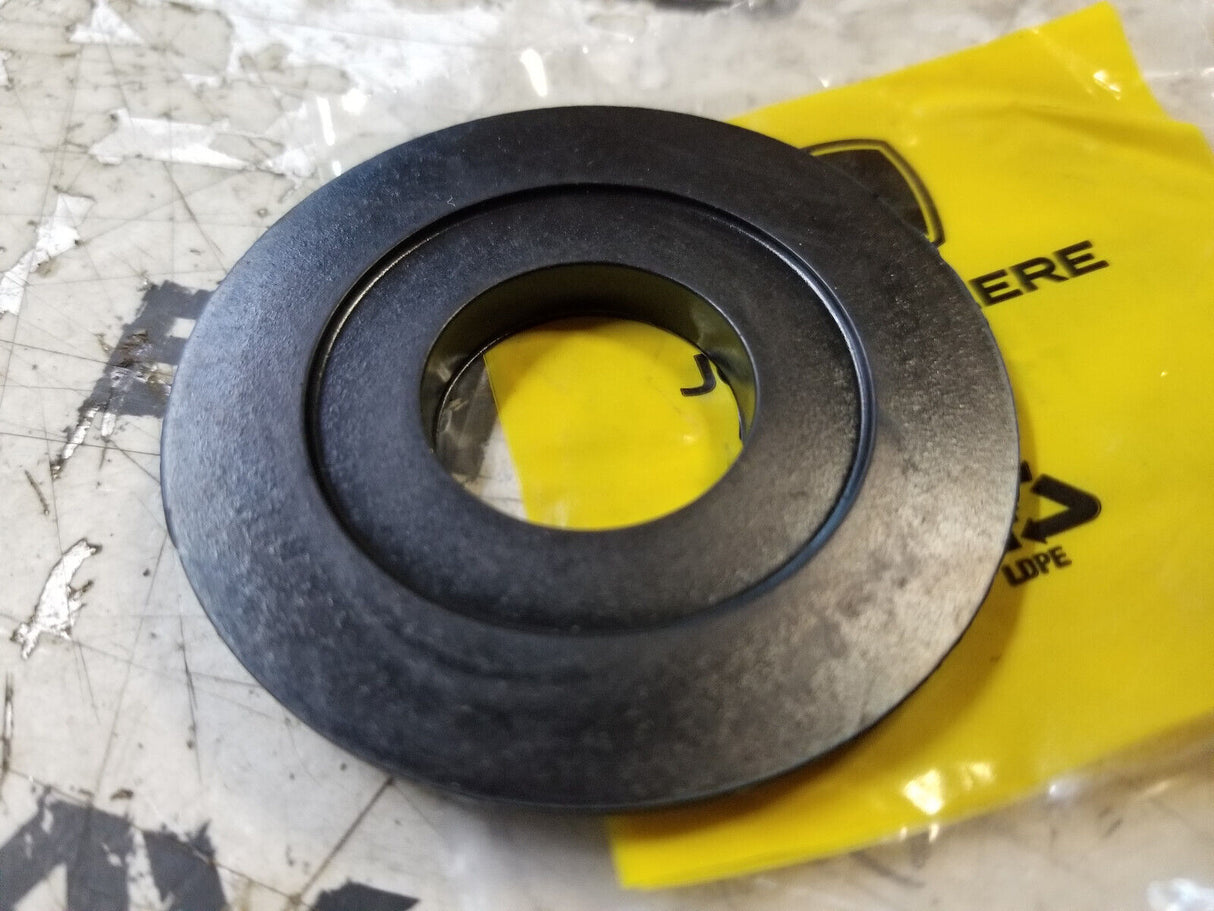 JOHN DEERE T158081 WASHER