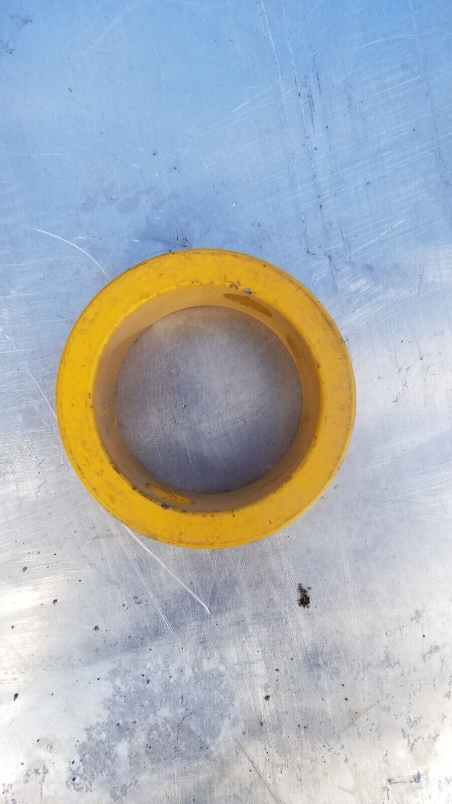 TH108649 JOHN DEERE BUSHING