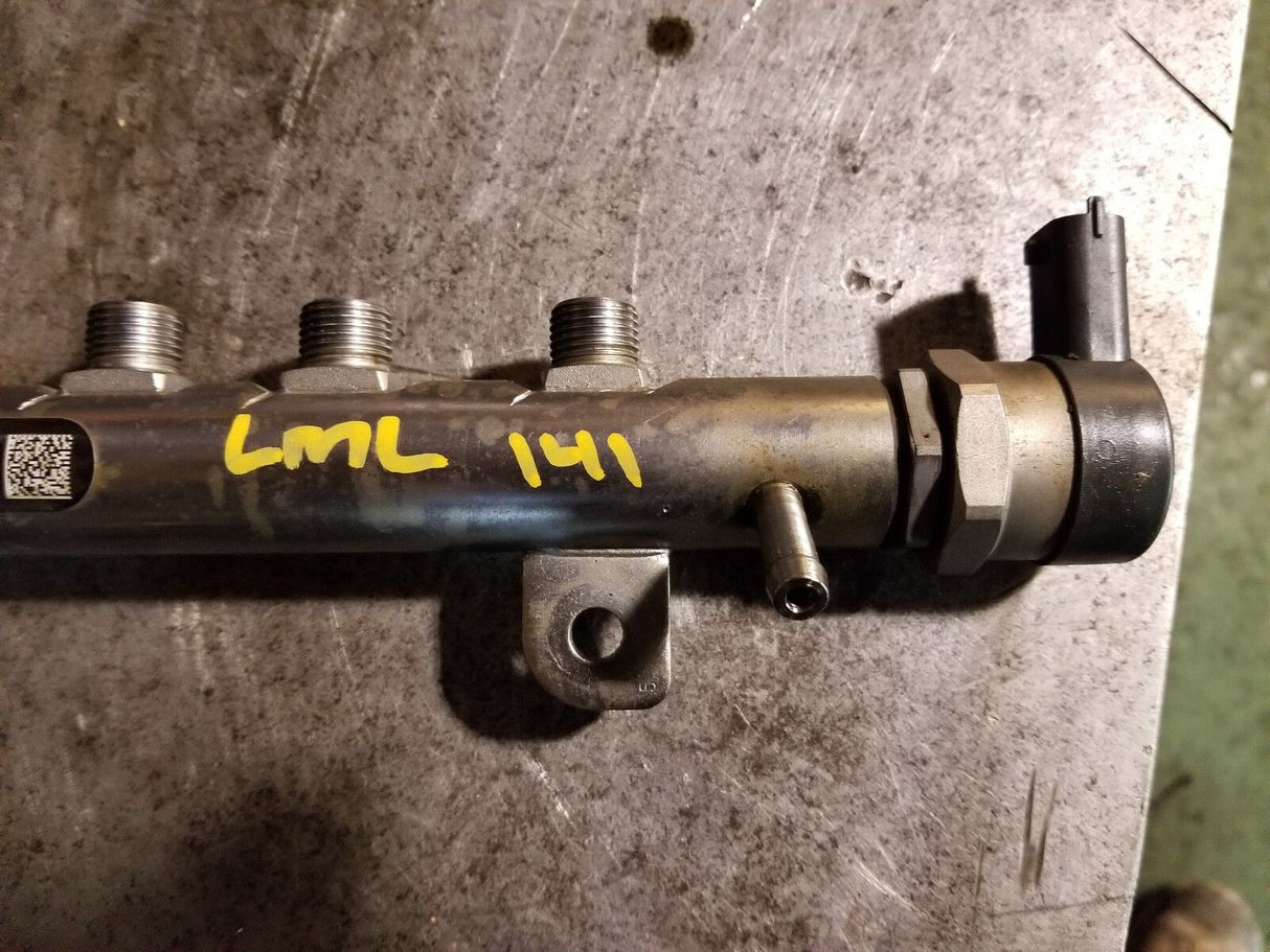 011 2011-2015 Duramax LML High Pressure Fuel Rail 12651989 12611872