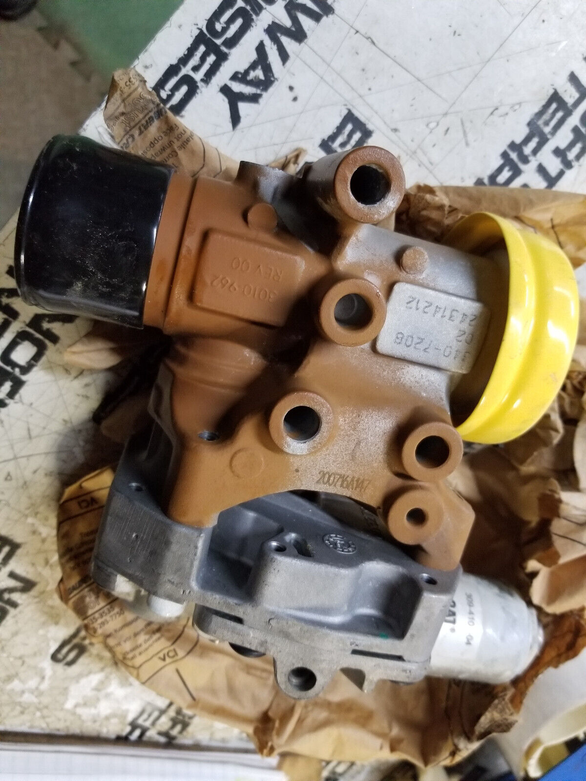 Caterpillar 337-7323 Valve Group-EGR - CAT Exhaust Gas Recirculation Valve Group
