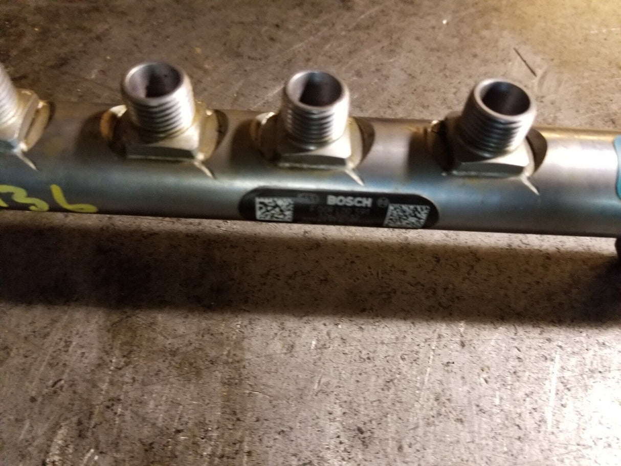 011 2011-2015 Duramax LML High Pressure Fuel Rail 12651989 12611872