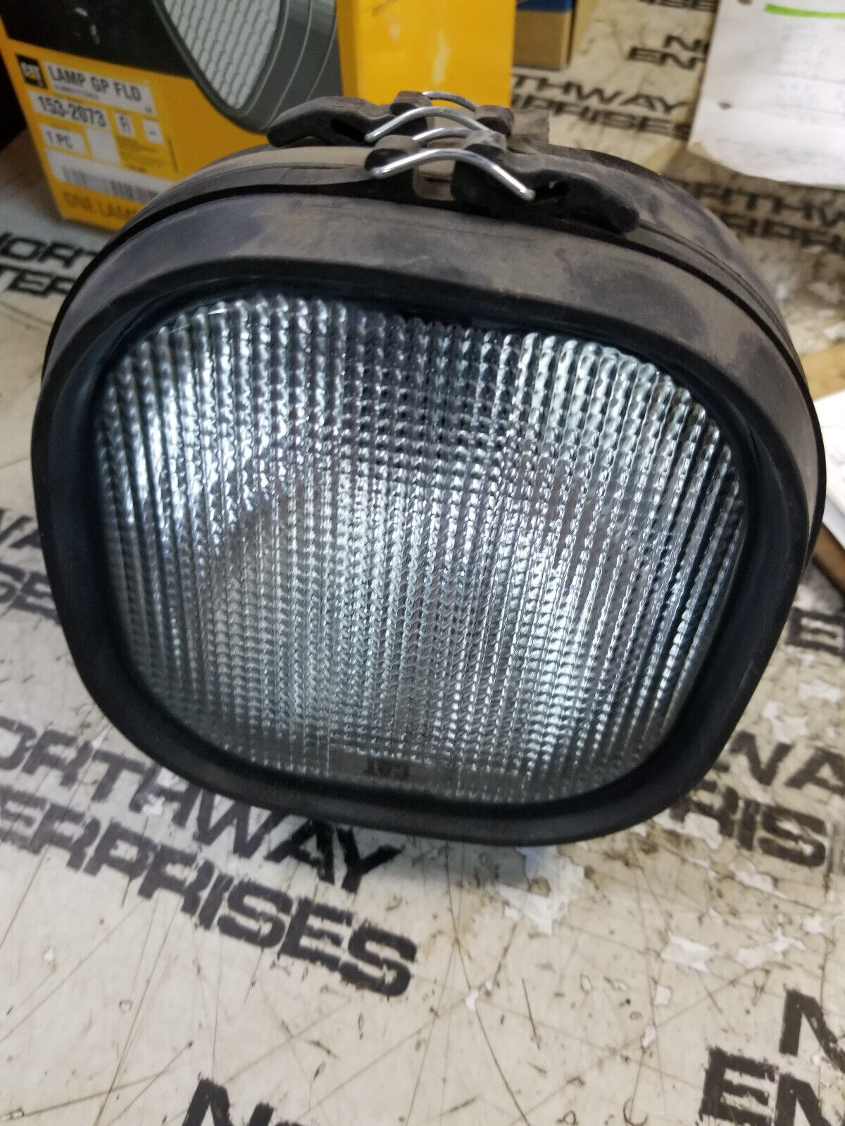 153-2073 CATERPILLAR LAMP 1532073