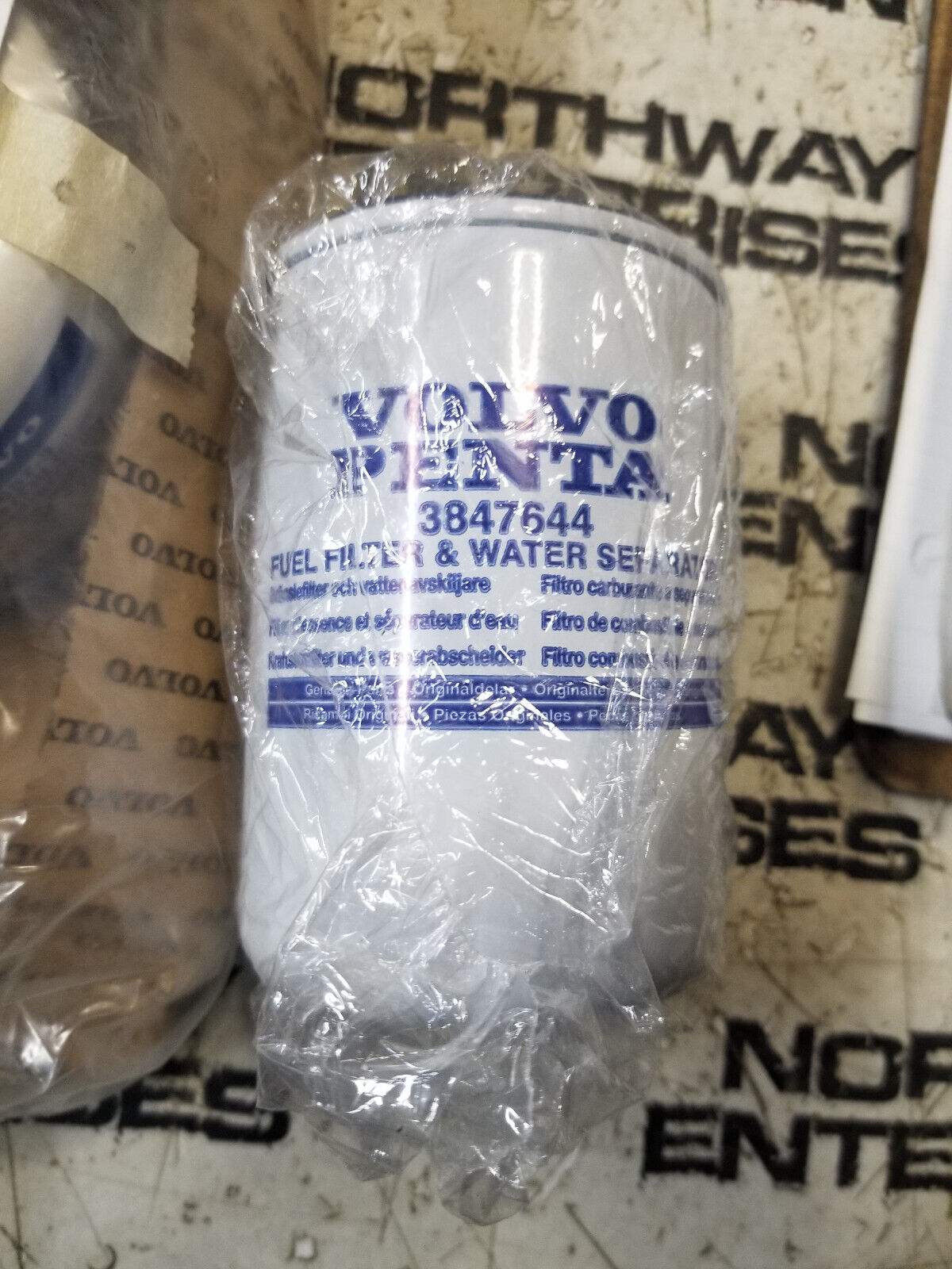 VOLVO FUEL FILTER 3847644
