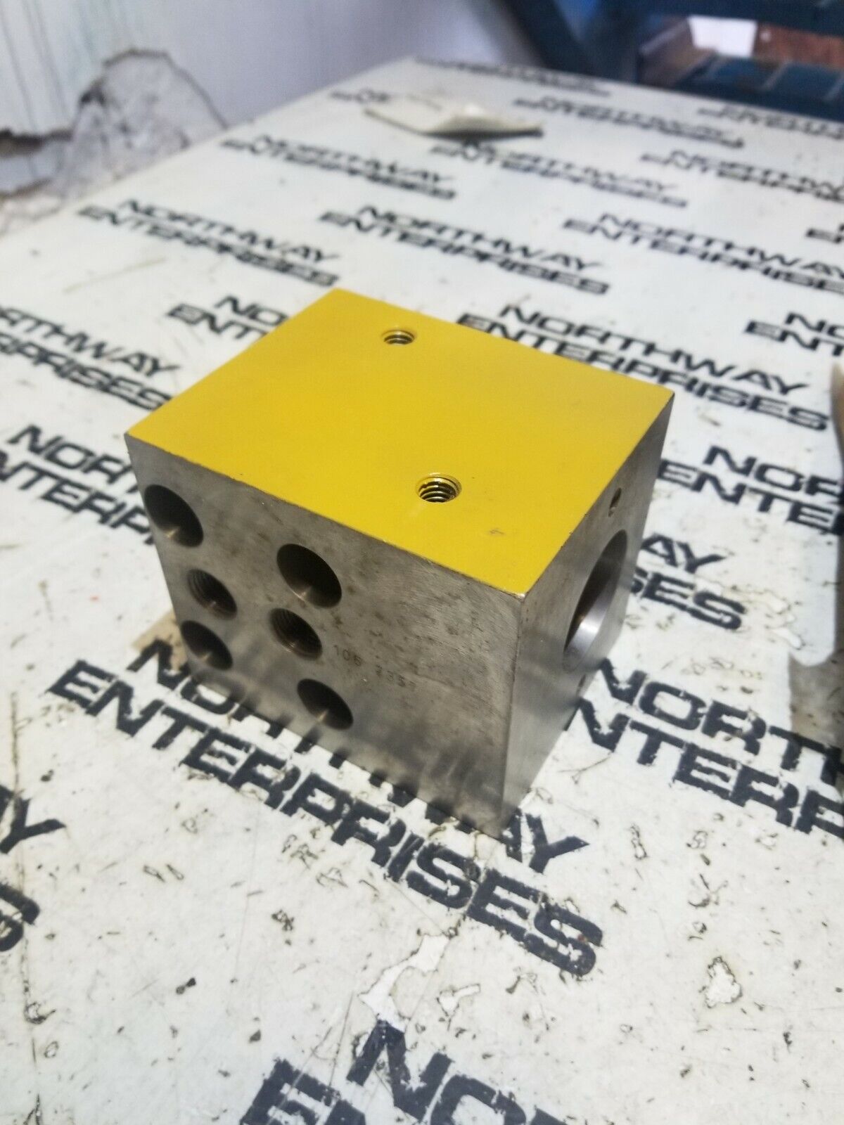 CATERPILLAR 106-7357 MANIFOLD 1067357