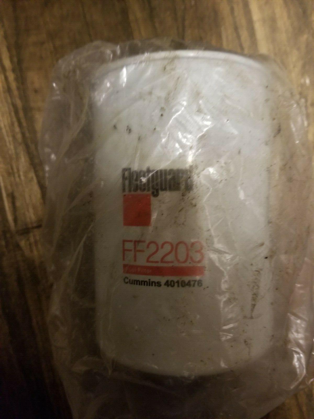 Fleetguard FF2203 Fuel Filter