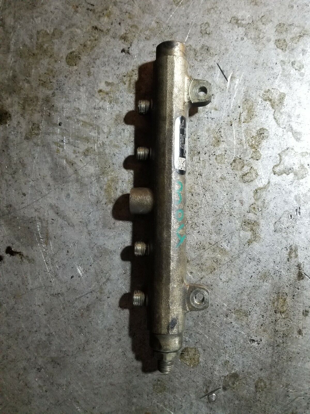 04 05 2004 2005 Chevy GMC 6.6 LLY Duramax Fuel Rails 8973036581