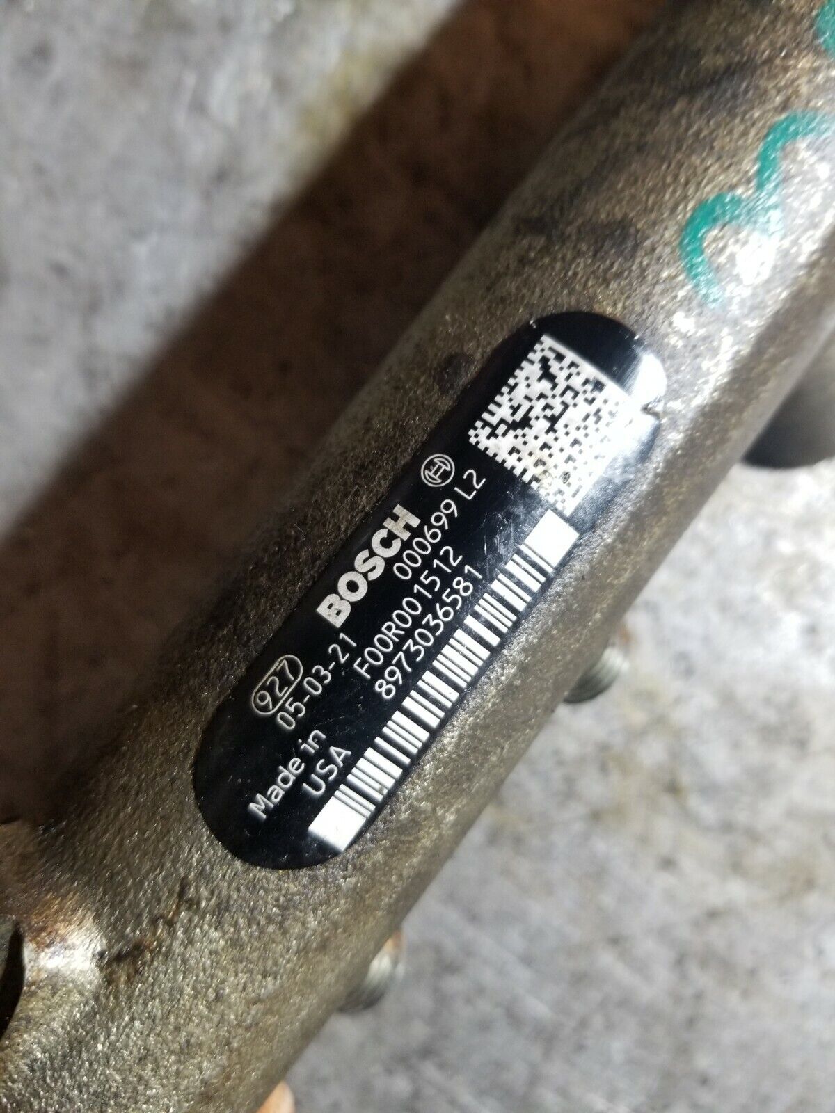 04 05 2004 2005 Chevy GMC 6.6 LLY Duramax Fuel Rails 8973036581