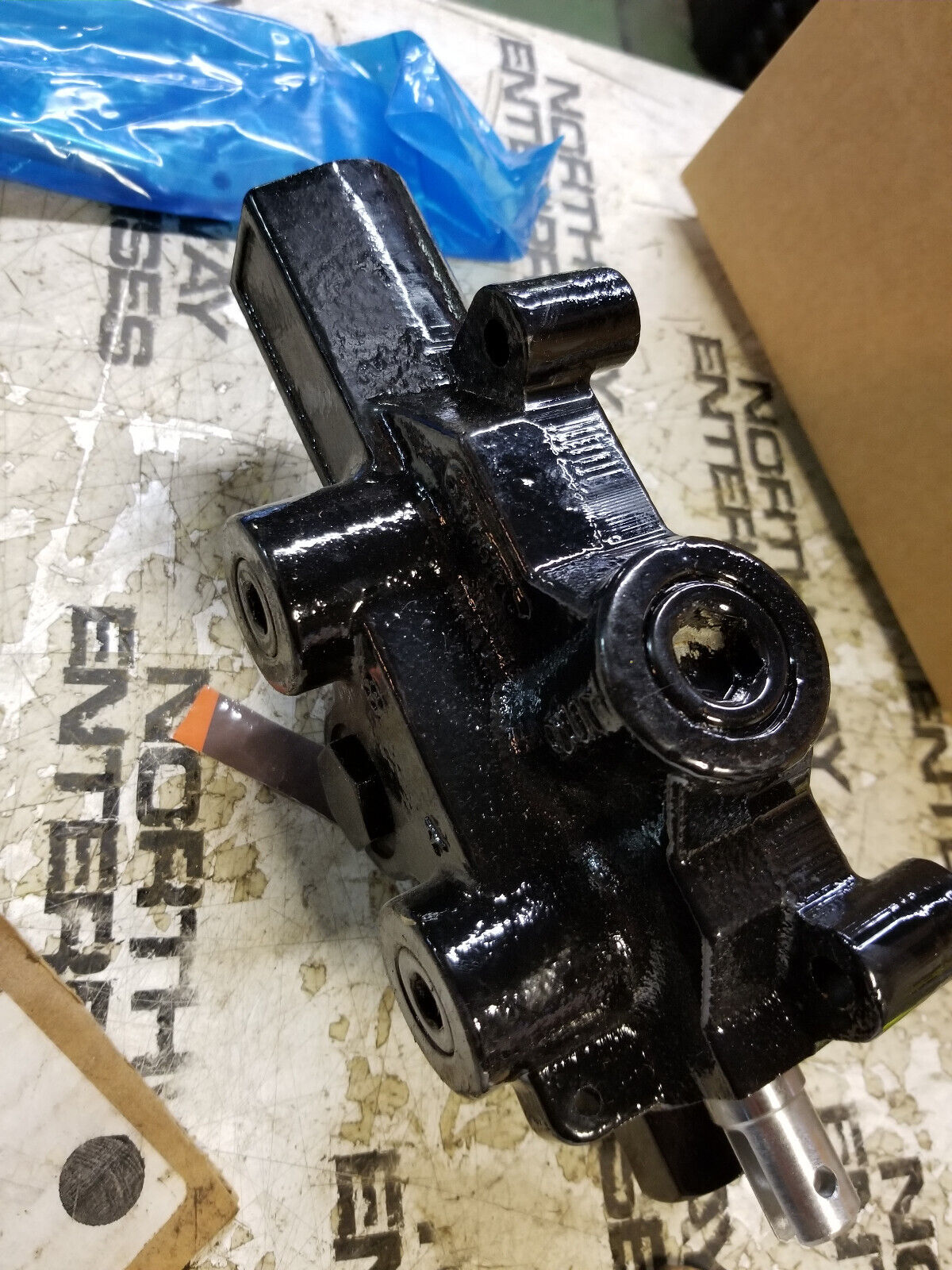 RD-2575M4EDA1, 3/4NPT Inl/Outlet, 1500 PSI @12 GPM, 1/2 NPT RD2575M4EDA1