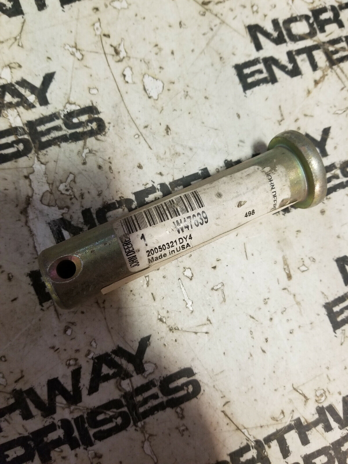 W47639 JOHN DEERE PIN
