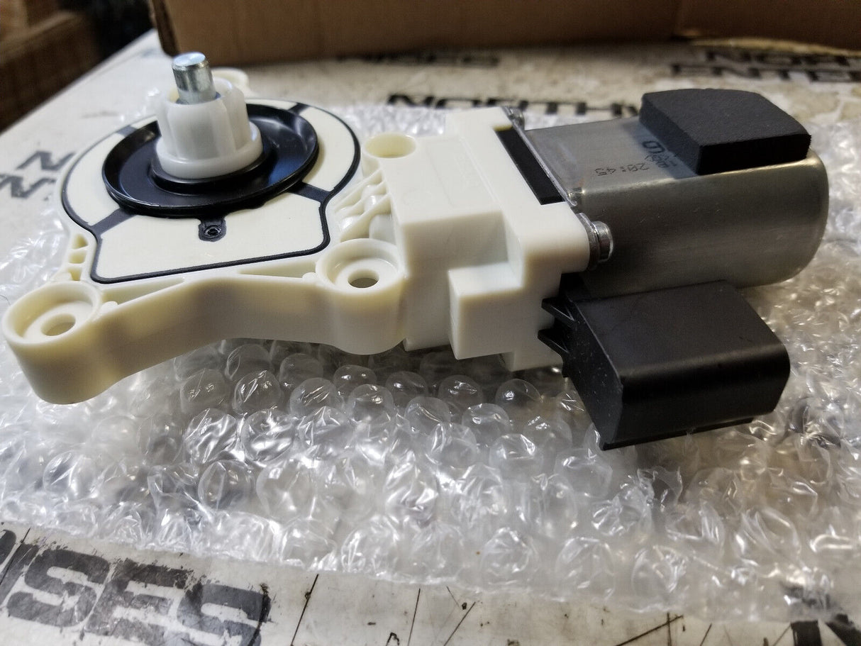Left Front Window Motor, 2010-18 Dodge Ram 1500 2500 3500 Driver OEM 68044805AA