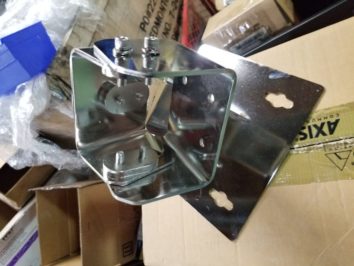 01721-001 Axis Wall Mount F101 XF For explosion-protected F101 fixed cameras