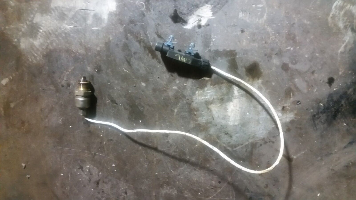 011 2011-2015 DURAMAX TURBO VANE SENSOR LML 6.6 6.6l 2701110476