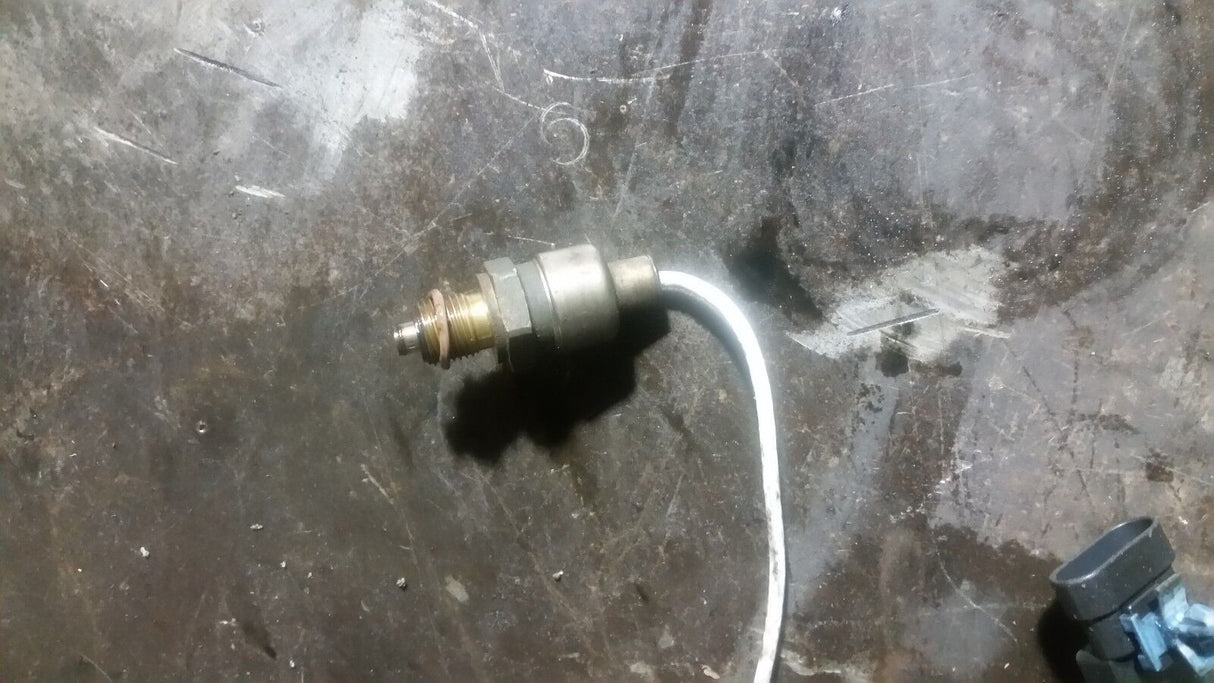 011 2011-2015 DURAMAX TURBO VANE SENSOR LML 6.6 6.6l 2701110476