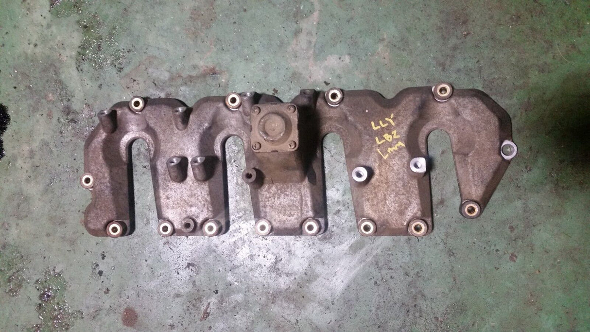 05-10 2005 - 2010 DURAMAX 6.6 6.6L DIESEL LLY LBZ LMM UPPER VALVE COVER LH