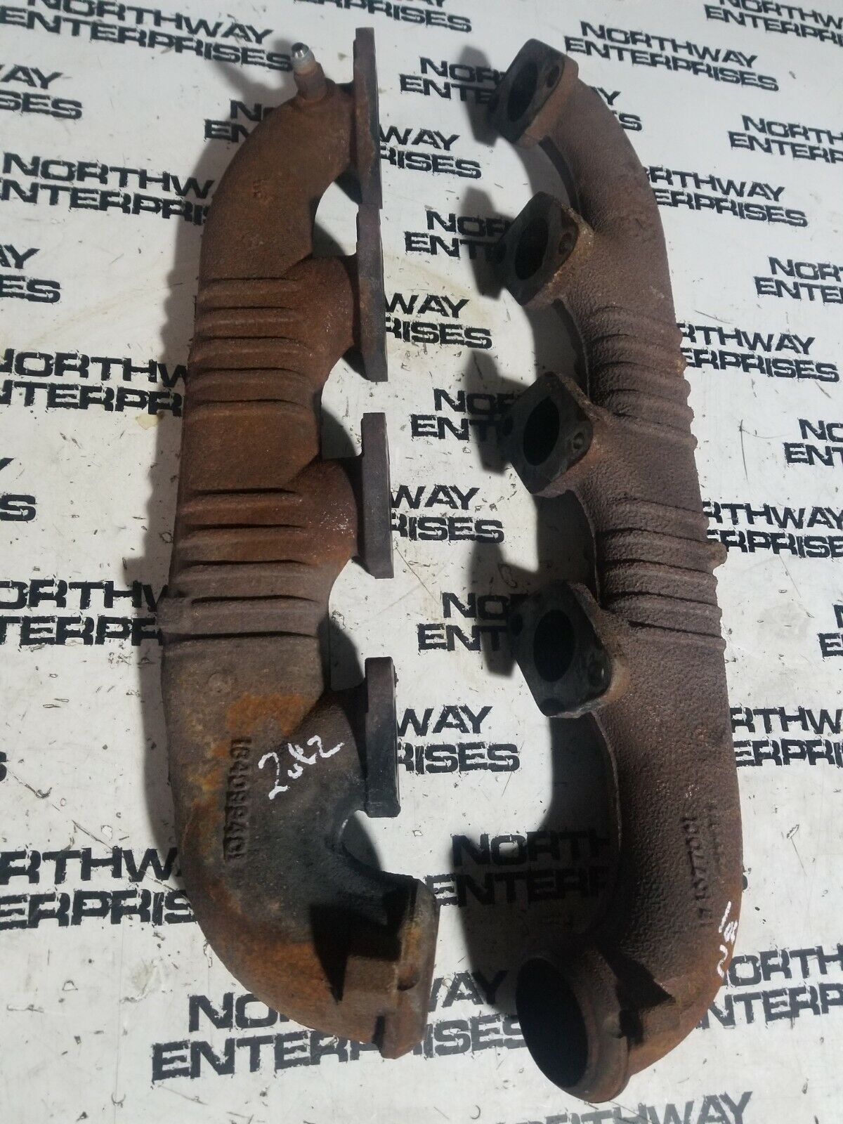 Ford Powerstroke 6.0 6L Diesel Exhaust Manifolds Set of 2 1840770C1 18409904C1