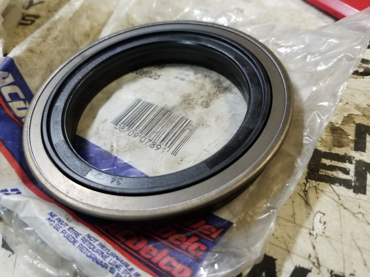 20889025 Wheel Seal for Silverado Sierra 2500 3500 HD 11-22 Rear Ref# 291-336