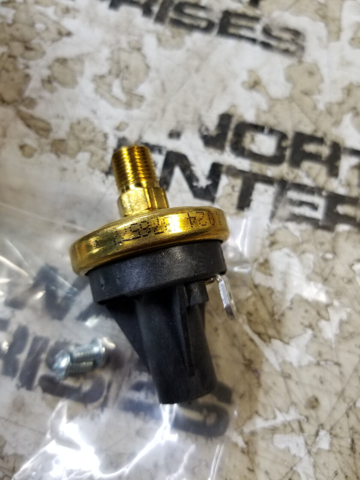 HOBBS 765774 PRESSURE SWITCH