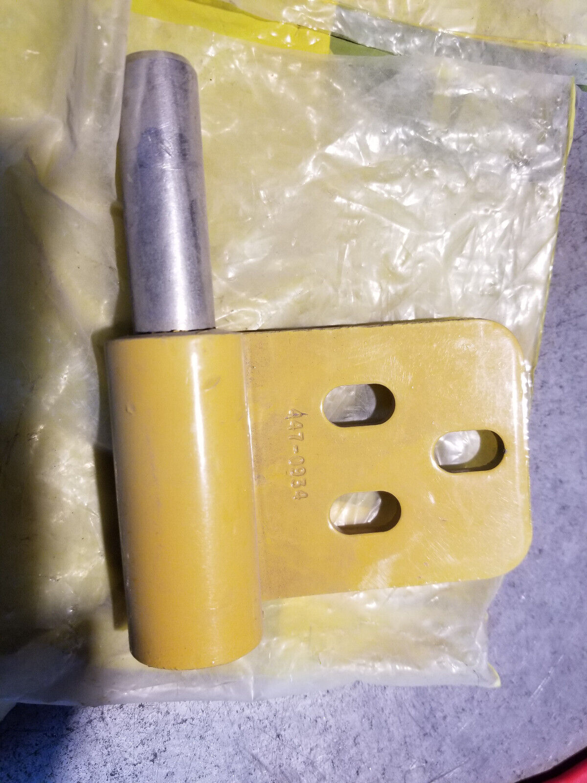 447-0934 Vehicle Cabin Hinge 4770934