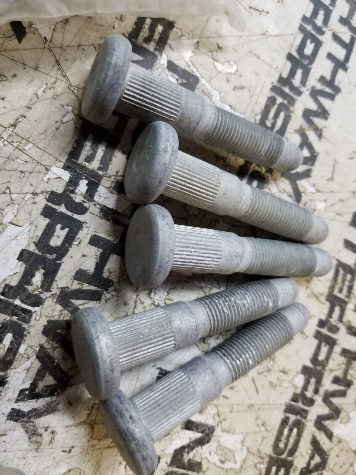 LOT OF 5PC - OEM GM 11571093 WHEEL STUD