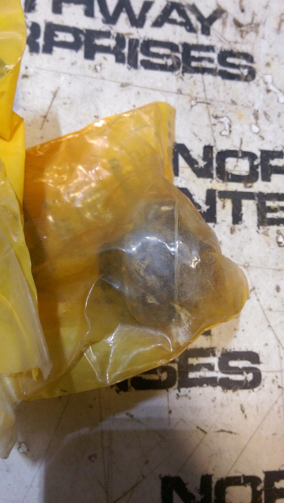 211-9085 2119085 SPACER BUSHING