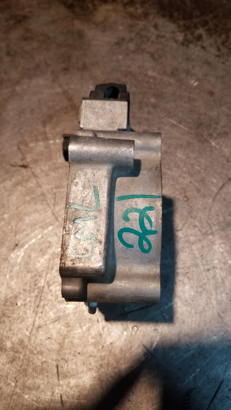 12601677 GM 11-16 2500 3500 HD 6.6L Diesel Turbo Pre Heater re221