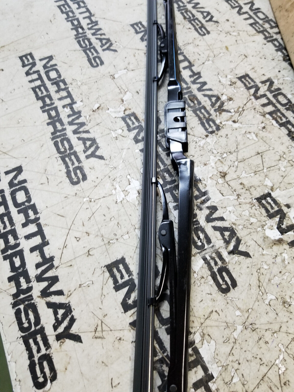 BOBCAT WIPER BLADE 7-168-954 7168954