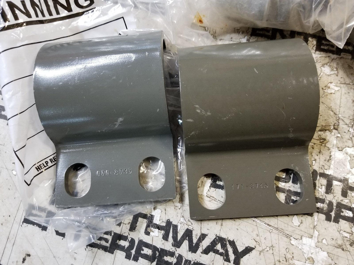 LOT OF 2 - -171-3745 CAT 66.80mm Minimum Internal Diameter Steel Clamp 1713745