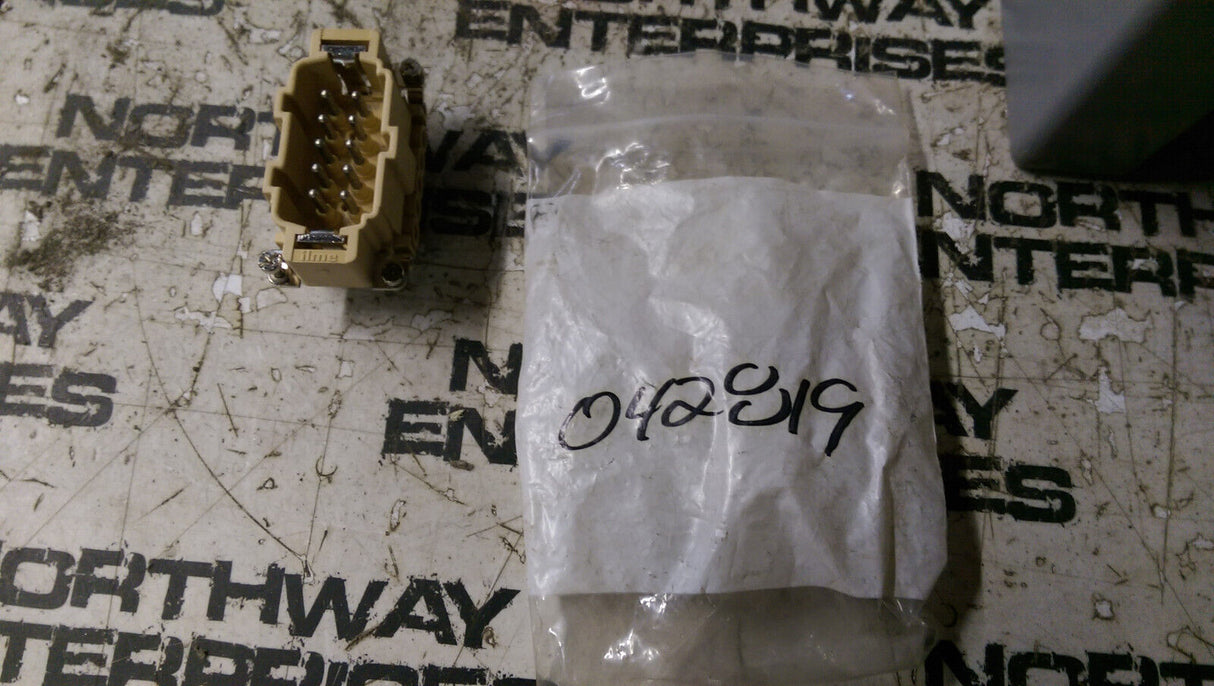 042819 MERLO CONNECTOR PLUG INSERT