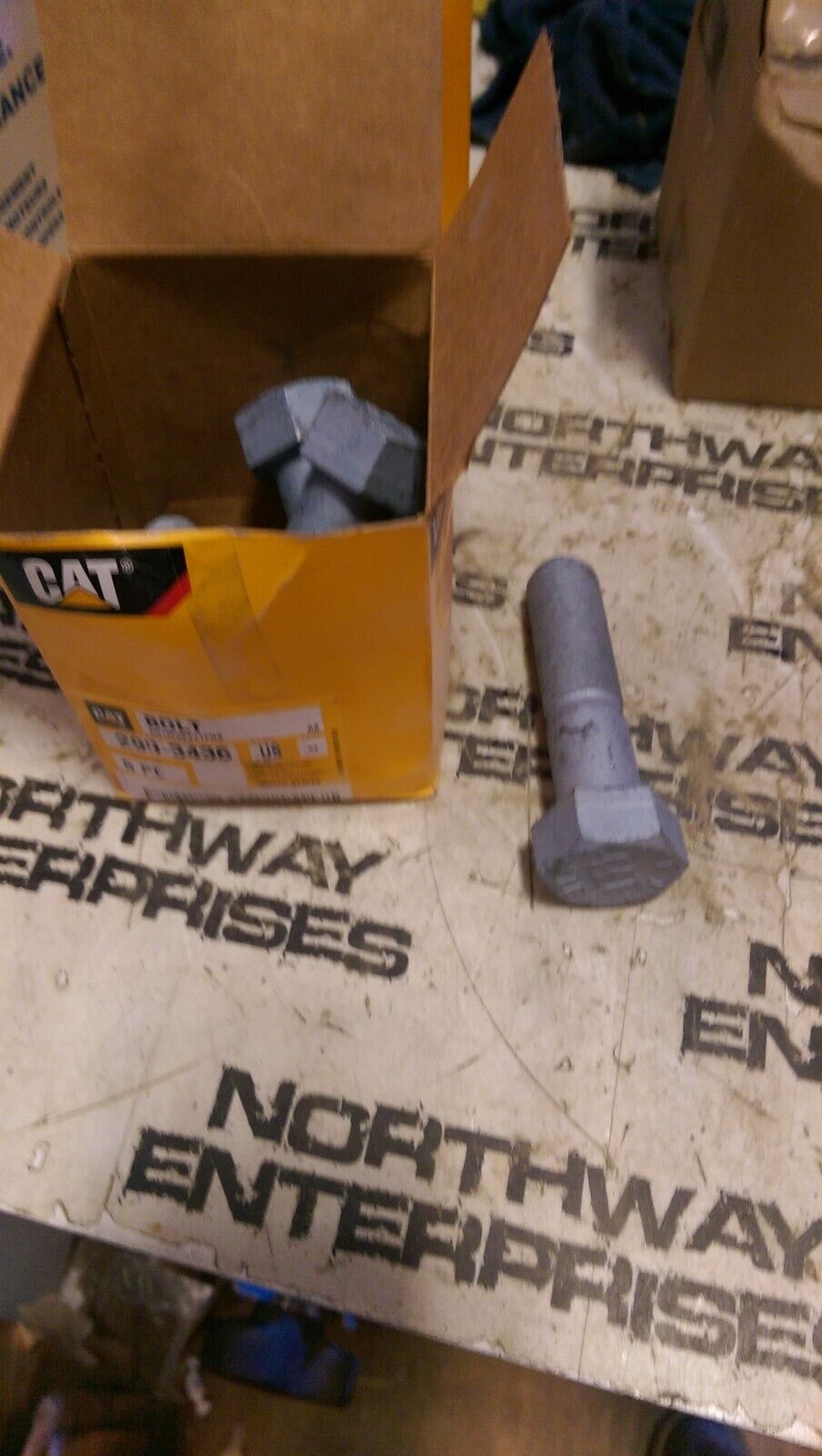 CATERPILLAR 299-3436: HEX HEAD BOLT LOT OF 10 BOLTS