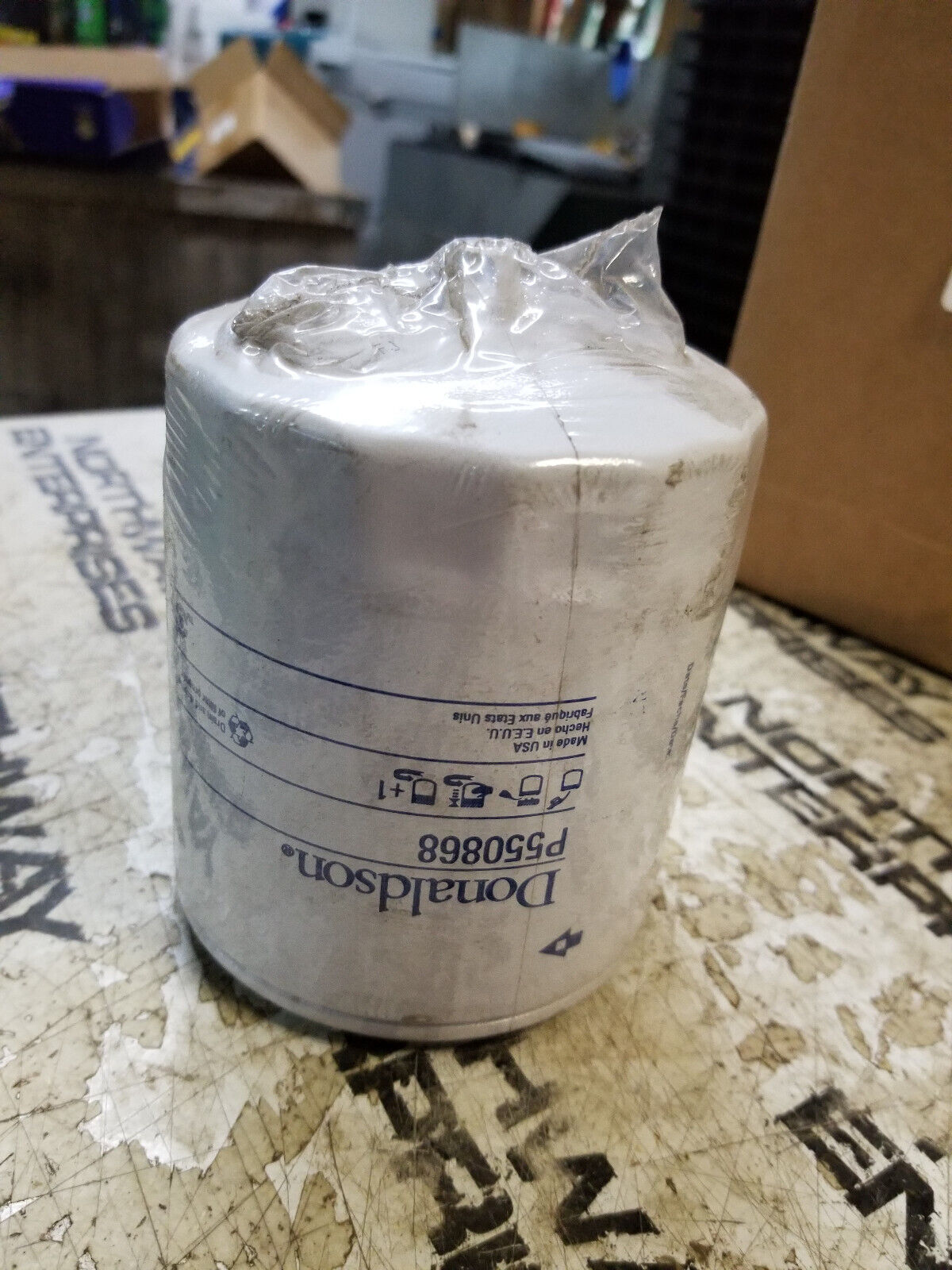 LOT OF 9 - P550868 DONALDSON FUEL FILTER SPIN -ON