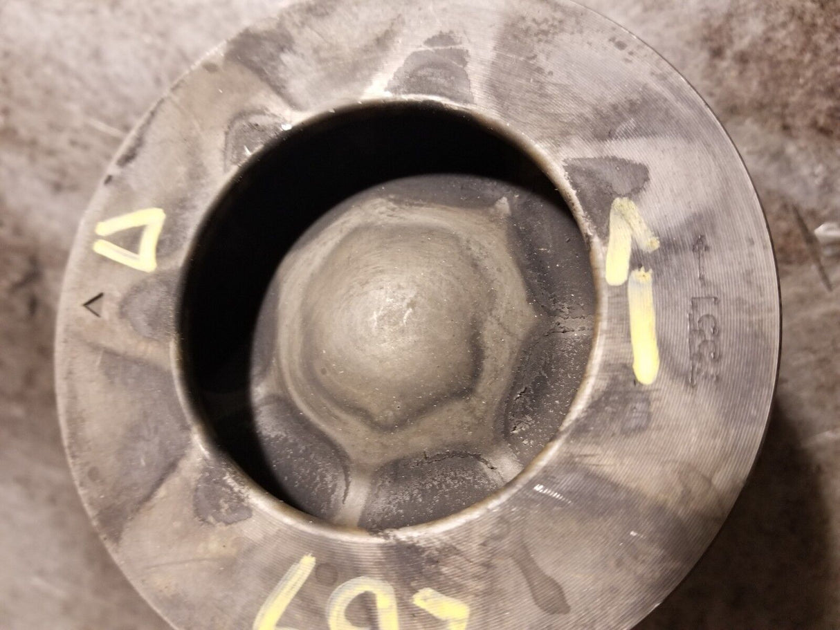 01 02 03 04 05 06 2001 - 2006 DURAMAX 6.6L PISTON RH PASSENGER 97303755 LLY LB7