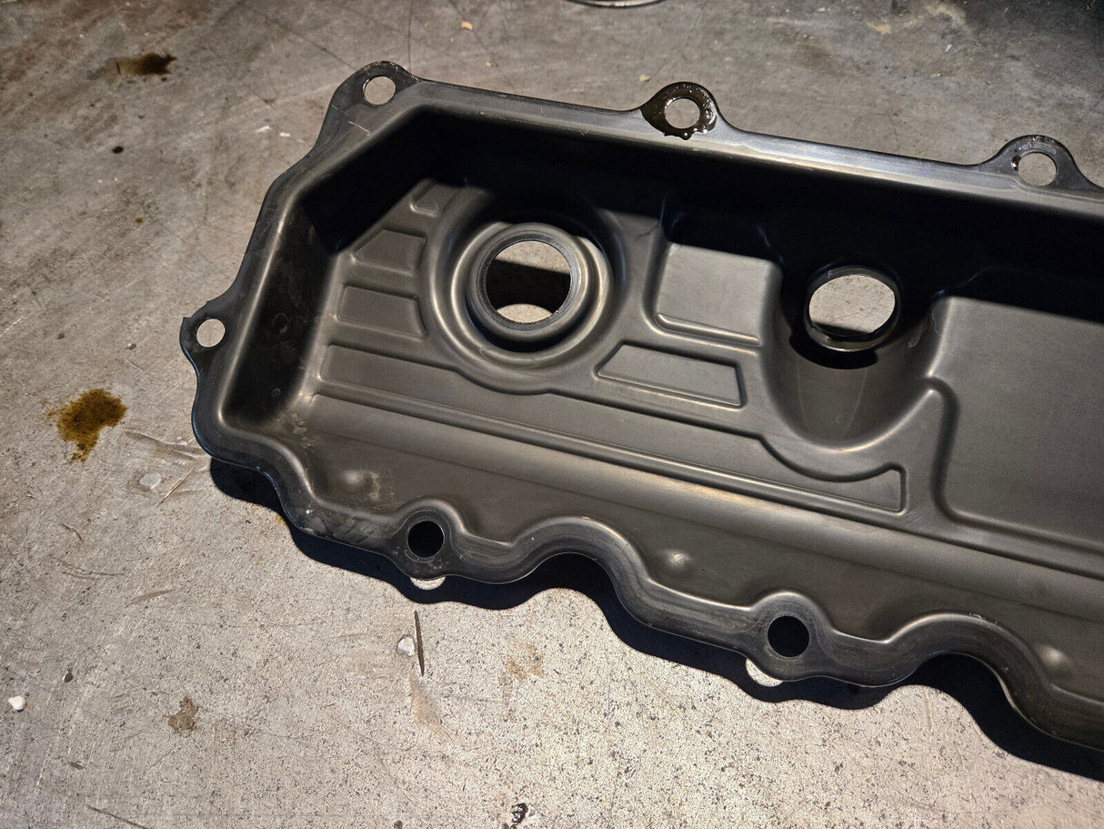 6.0L FORD POWERSTROKE VALVE COVER 1883070c1