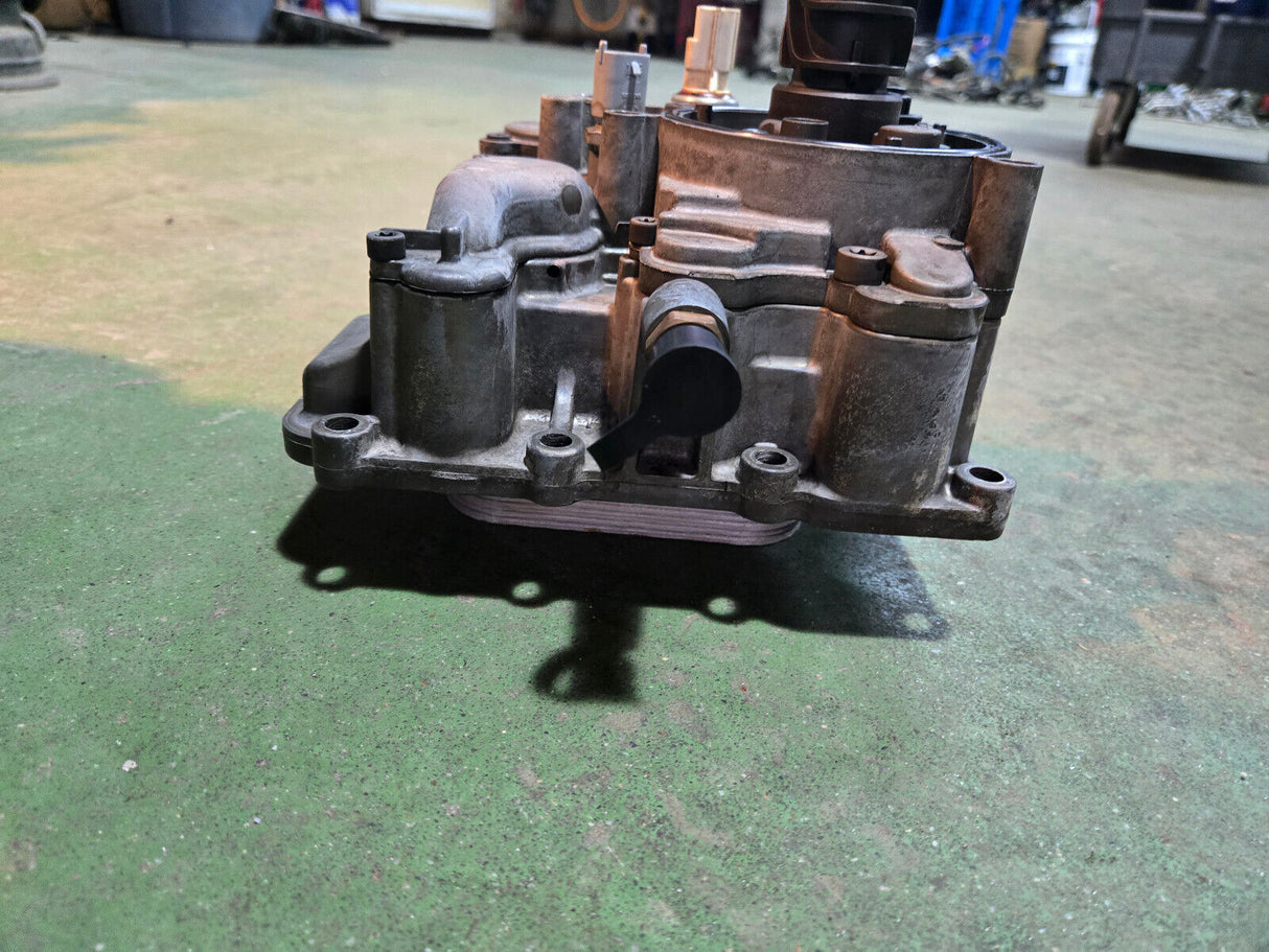 1150052R2 Ford OEM F250 F350 6.0 OIL COOLER HOUSING OIL FILTER HOUSING 32263C92