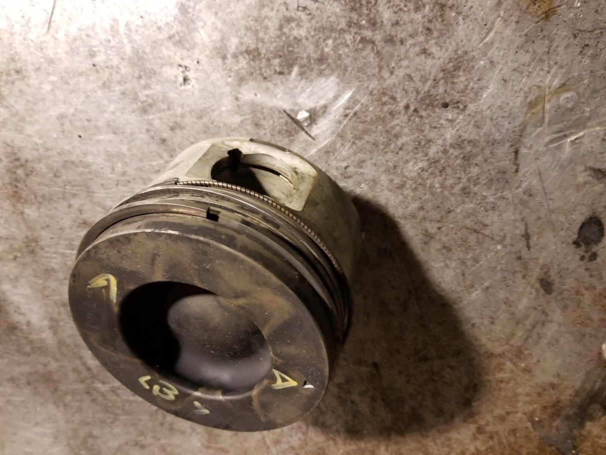 01 02 03 04 05 06 2001 - 2006 DURAMAX 6.6L PISTON LH DRIVER 97303756 LB7 AND LLY