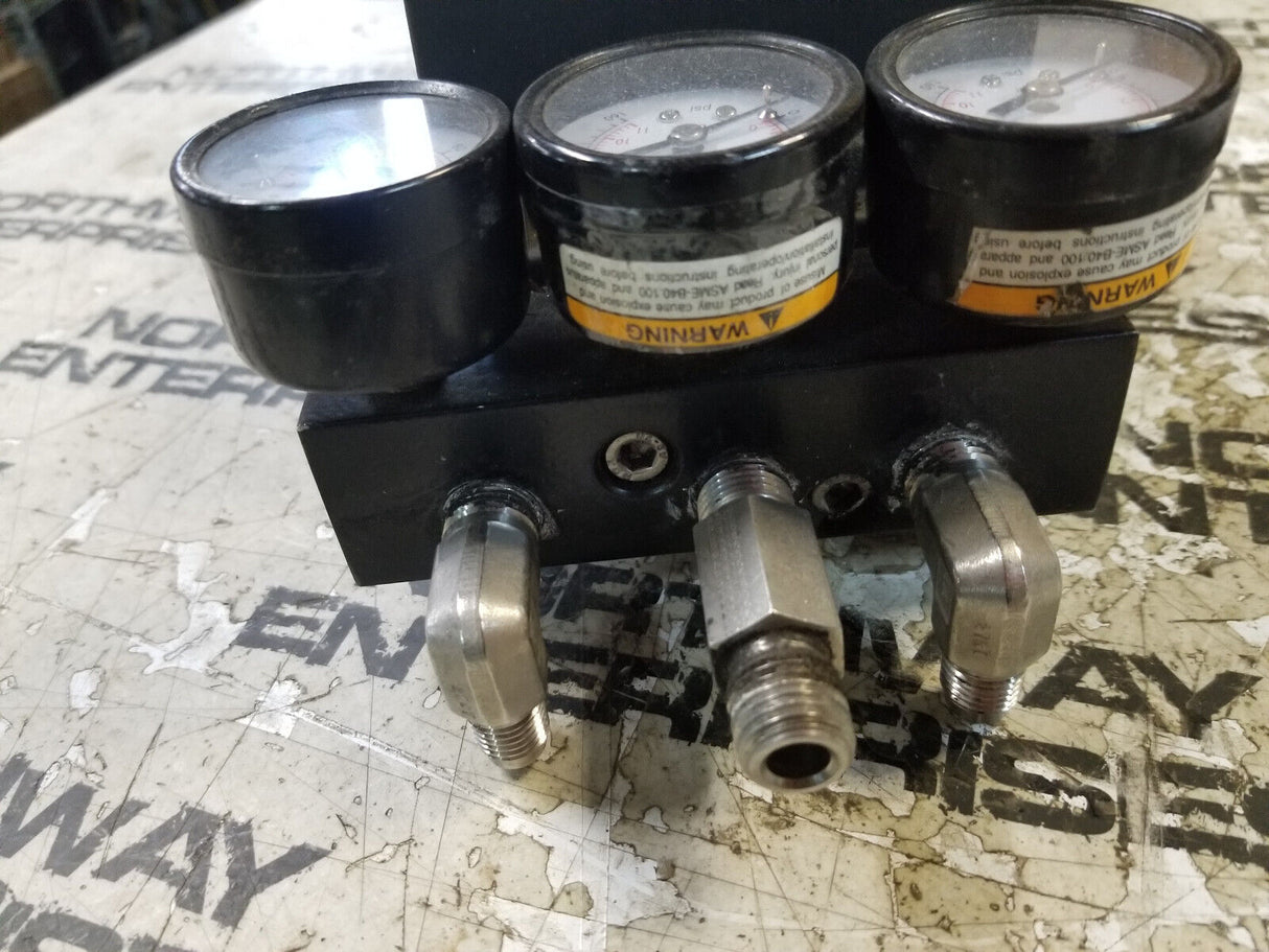 SIEMENS D-76181 PRESSURE TRANSMITTER 30V, 20mA, 7bar