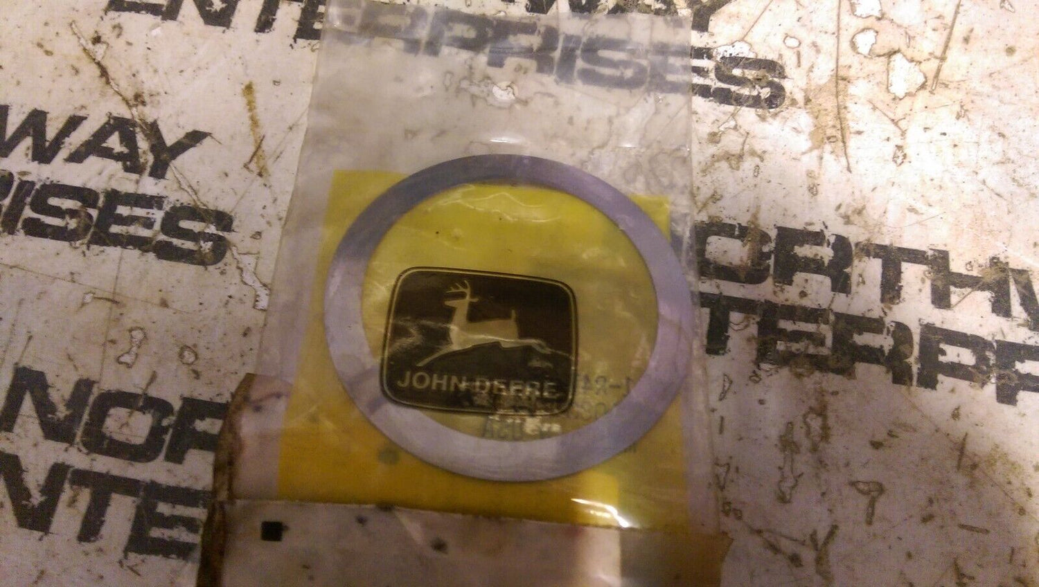 R47595 John Deere SHIM