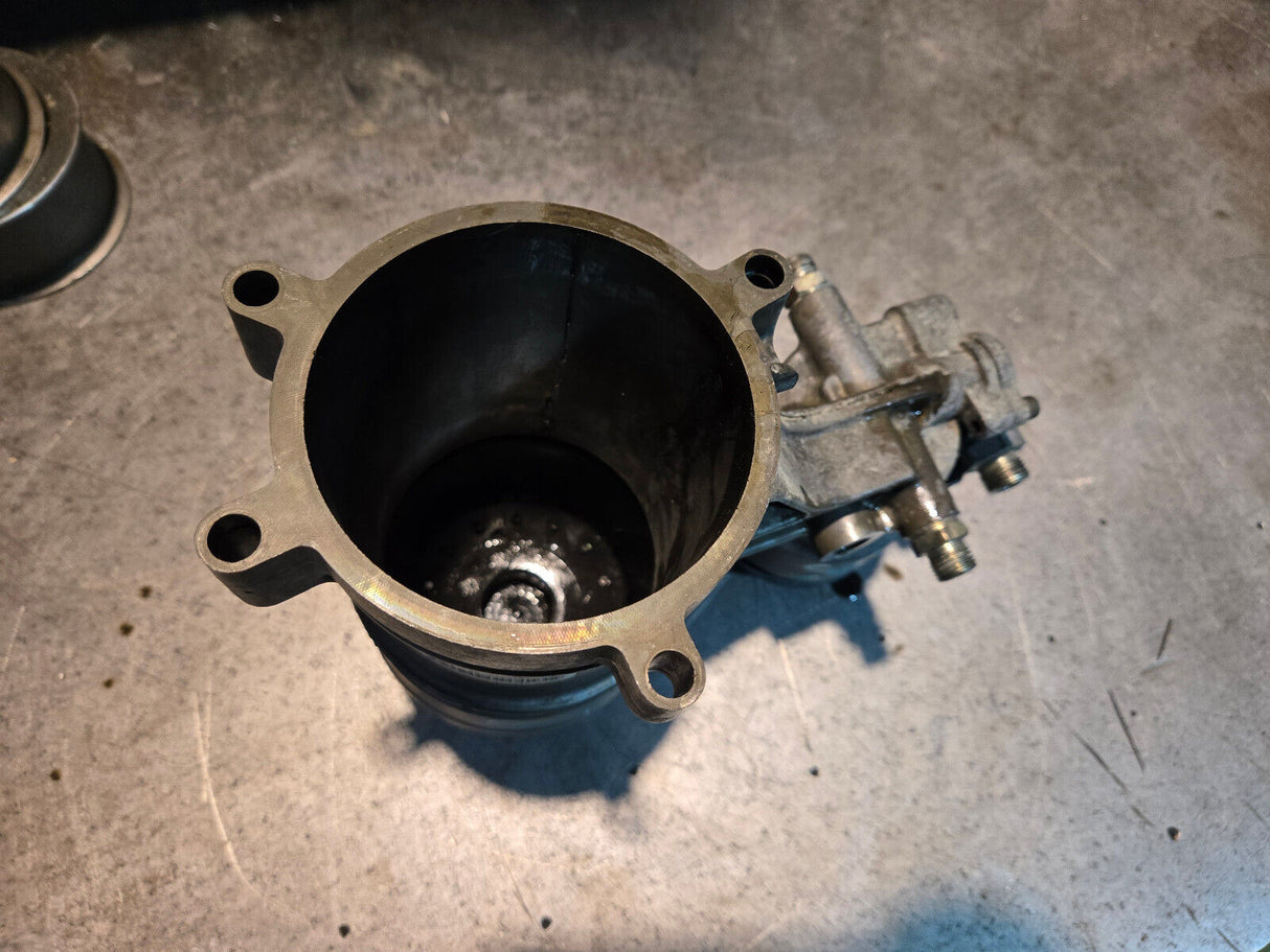 1844576C92 Engine Oil and Fuel Filter Housing Ford F350 Super Duty 6.0l R105