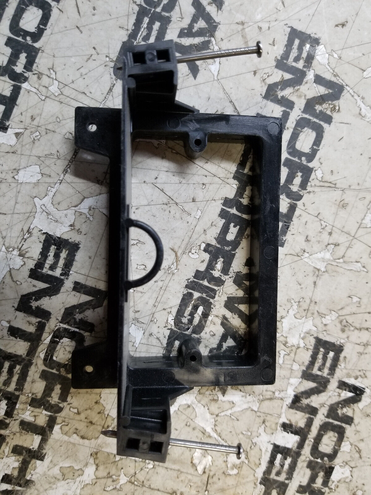 BOX OF 43PC ARLINGTON LVN1 NC Nail-On Single Gang Low Voltage Wall Plate