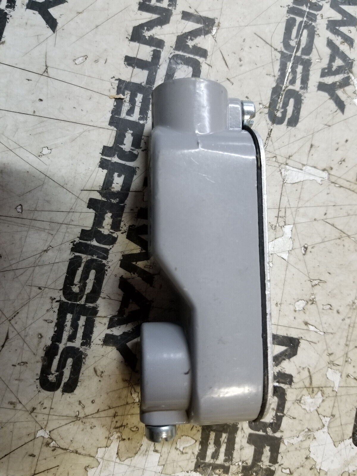 LOT OF 5PC - E121488 1/2 Conduit Body