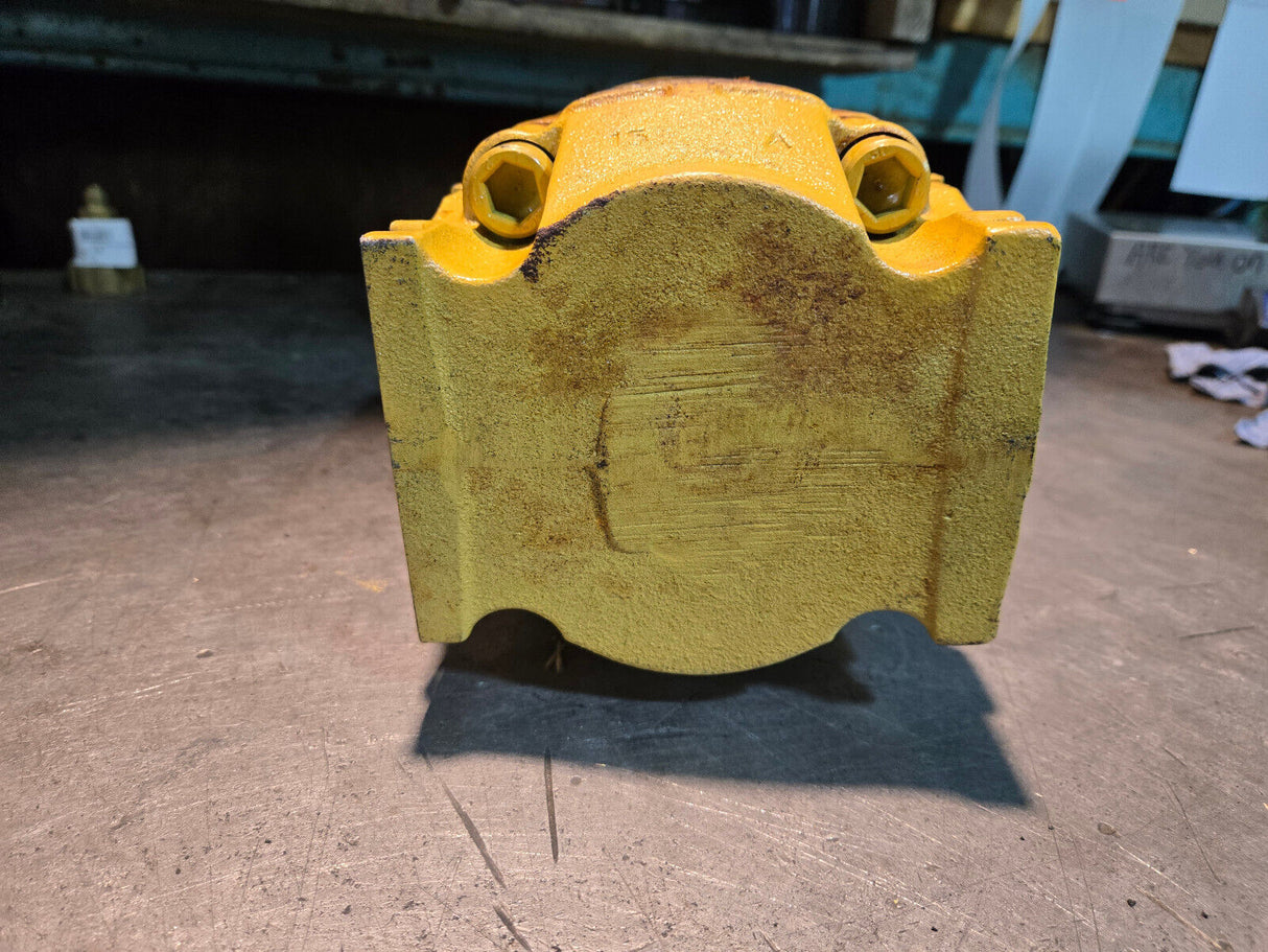 Caterpillar 594-0986 Gr B Pump Group, CAT Gear Pump for Fluid Flow in Hydraulics