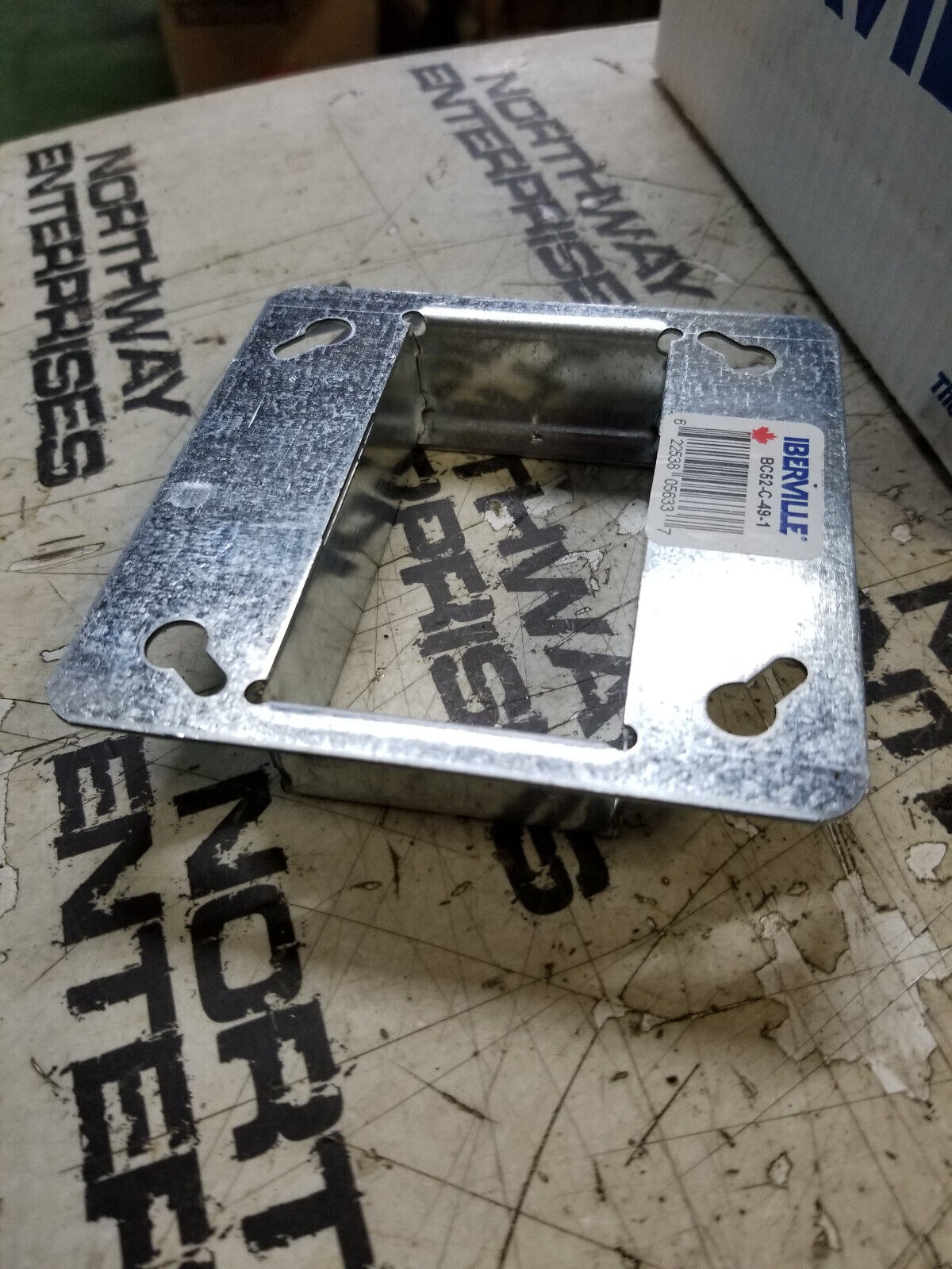 Box Of 10 THOMAS & BETTS BC52C49-1 / BC52C491 (NEW IN BOX) IBERVILLE