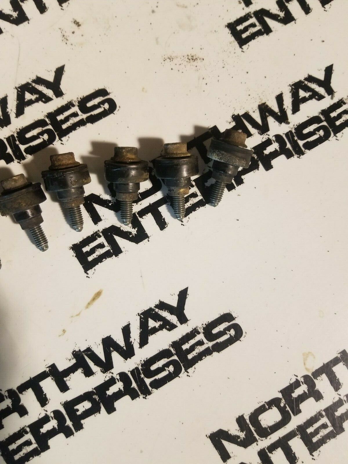 2005-2010 6.6L Duramax Upper Valve Cover Bolt Set 97315638 97372959 97355729