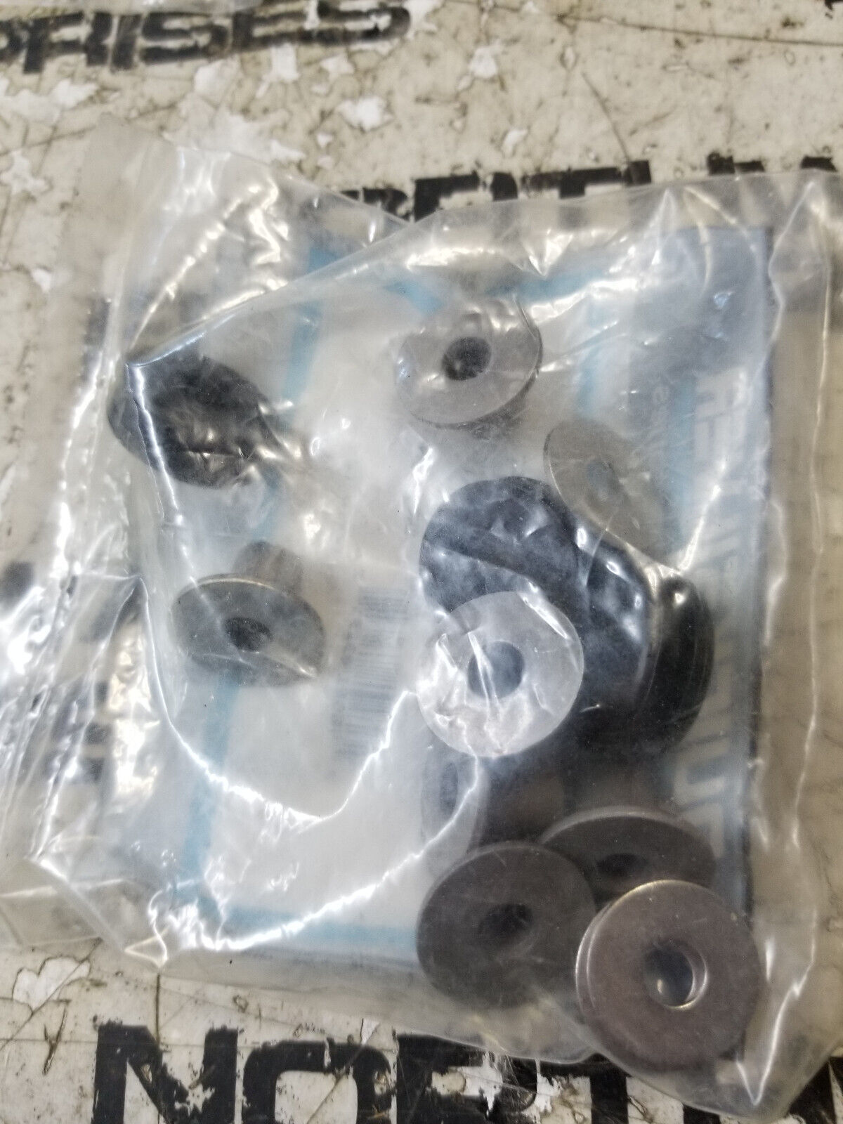 Quicksilver 8M2011935 isolator kit