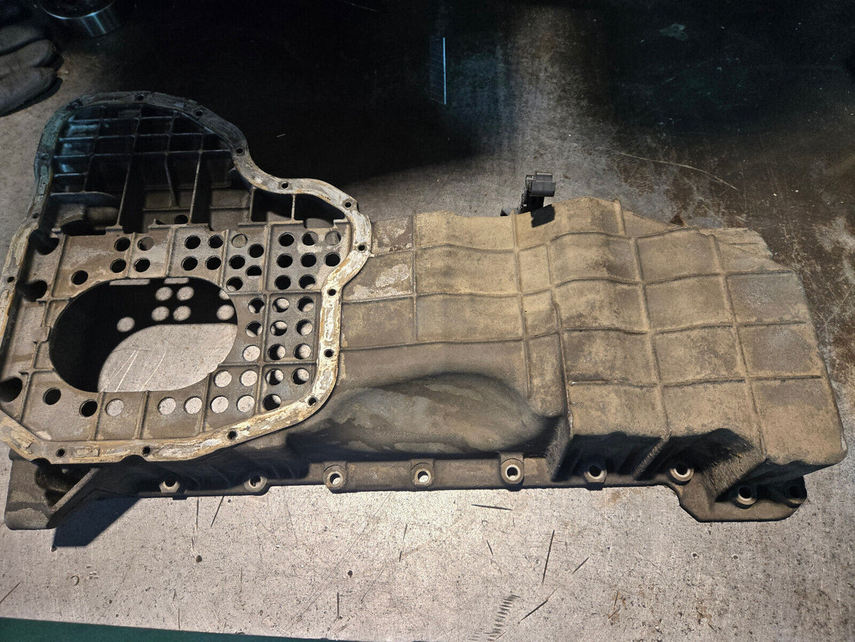 12634971 2011-2015 UPPER OIL PAN CHEVROLET Duramax 6.6l 6.6 LML reflml